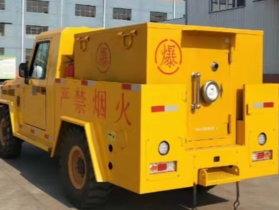 兰州凯龙爆破器材运输车：保障爆破任务的安全运行